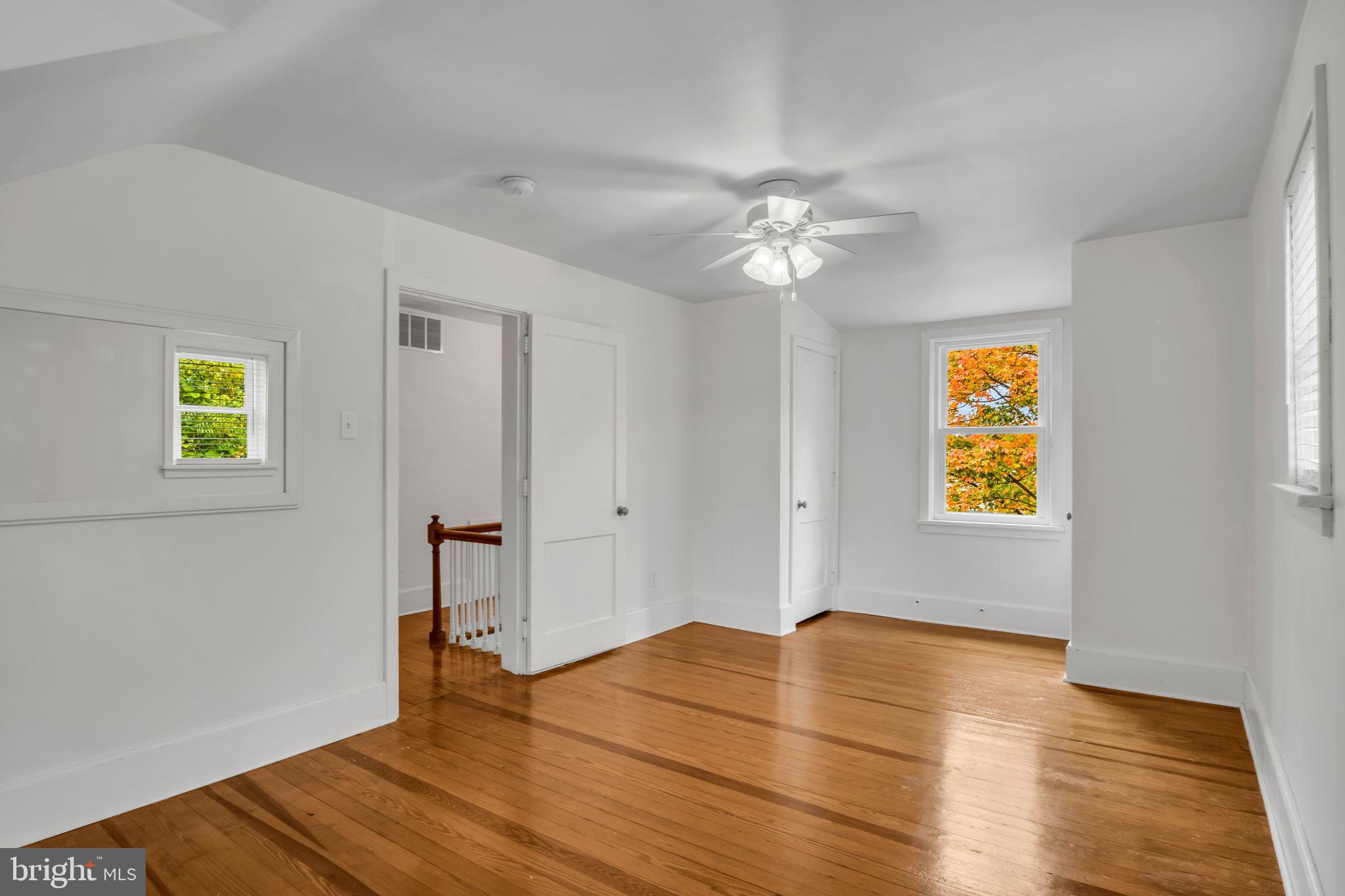 POINT RIDGE FARMS - Residential