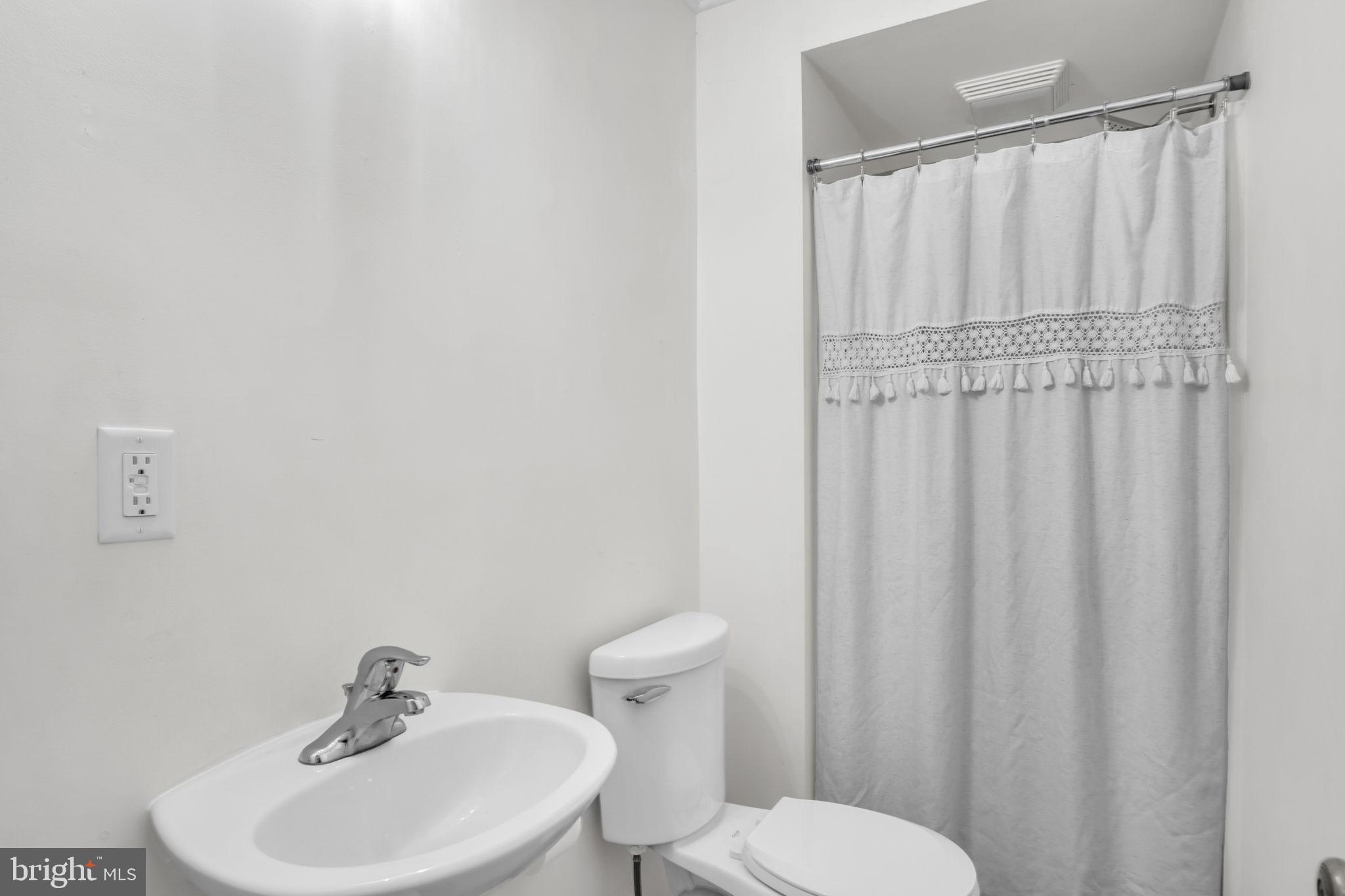 POINT RIDGE FARMS - Residential