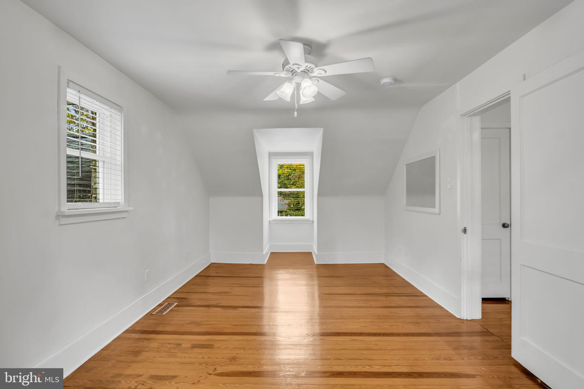 POINT RIDGE FARMS - Residential