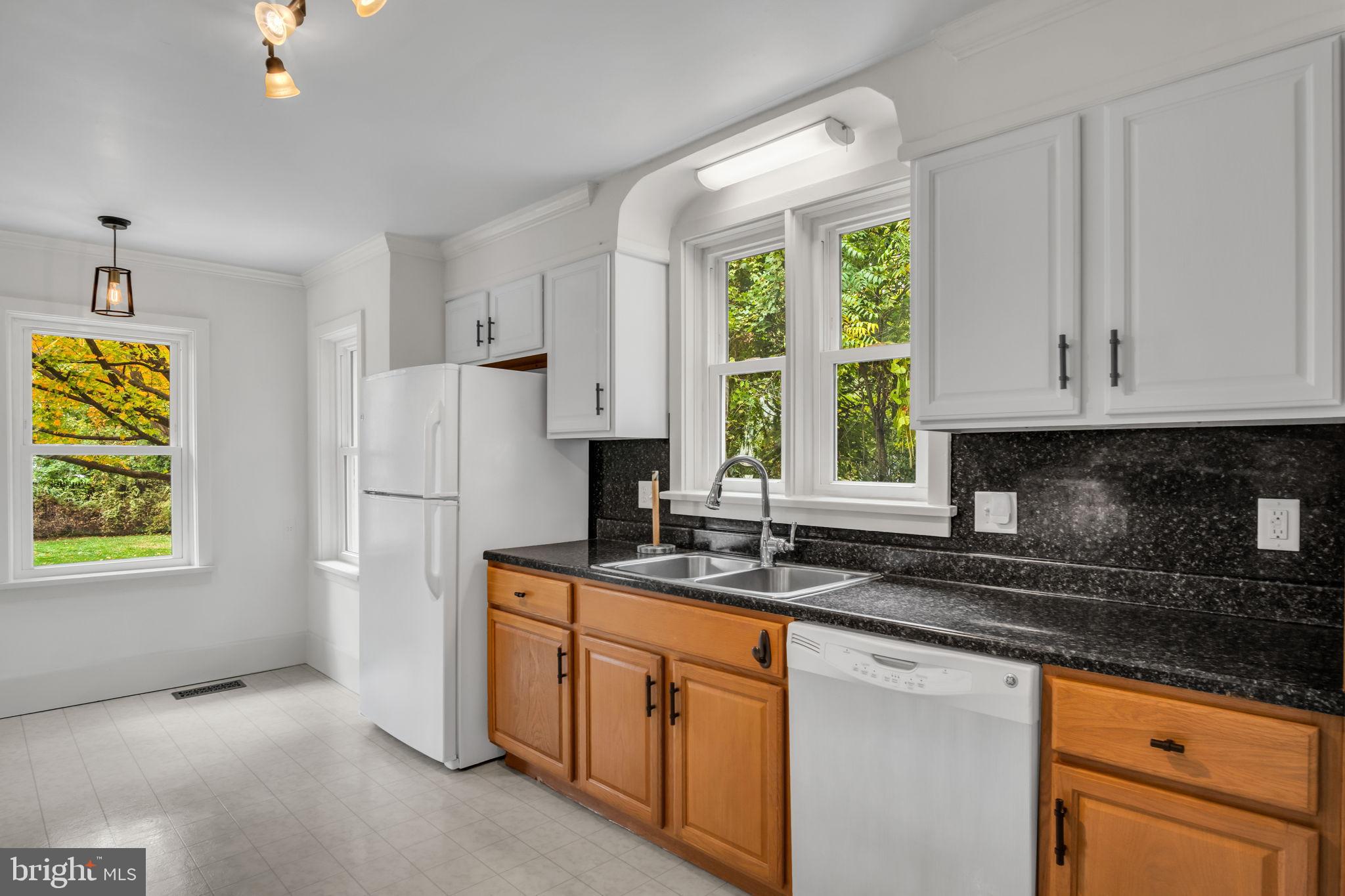 POINT RIDGE FARMS - Residential