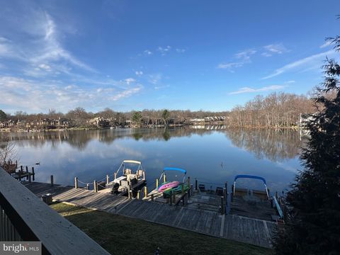 Photo of 11240 Harbor Court #11240, RESTON, VA 20191 (MLS # VAFX2295454)
