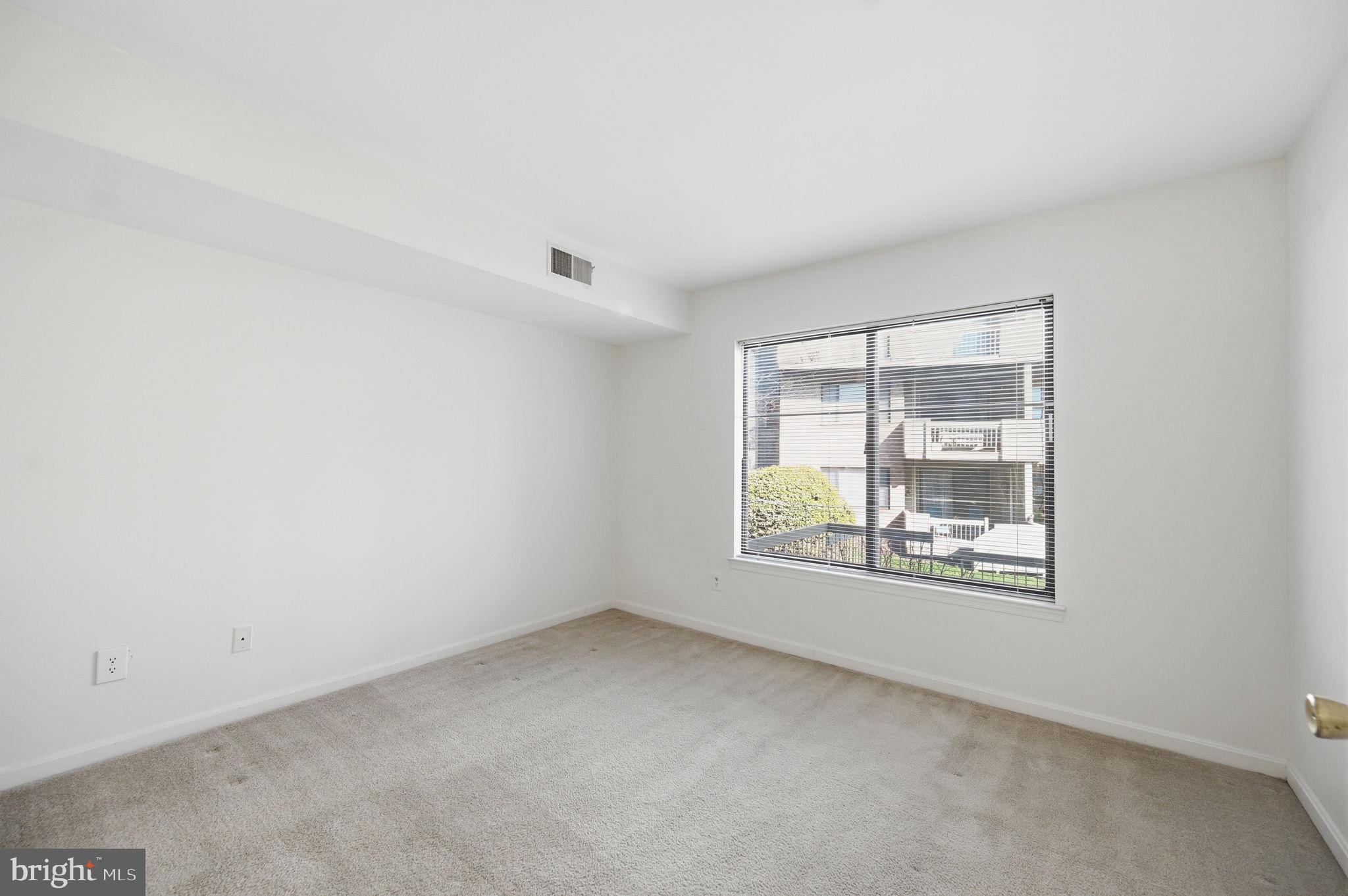 HARBOR POINT - Residential