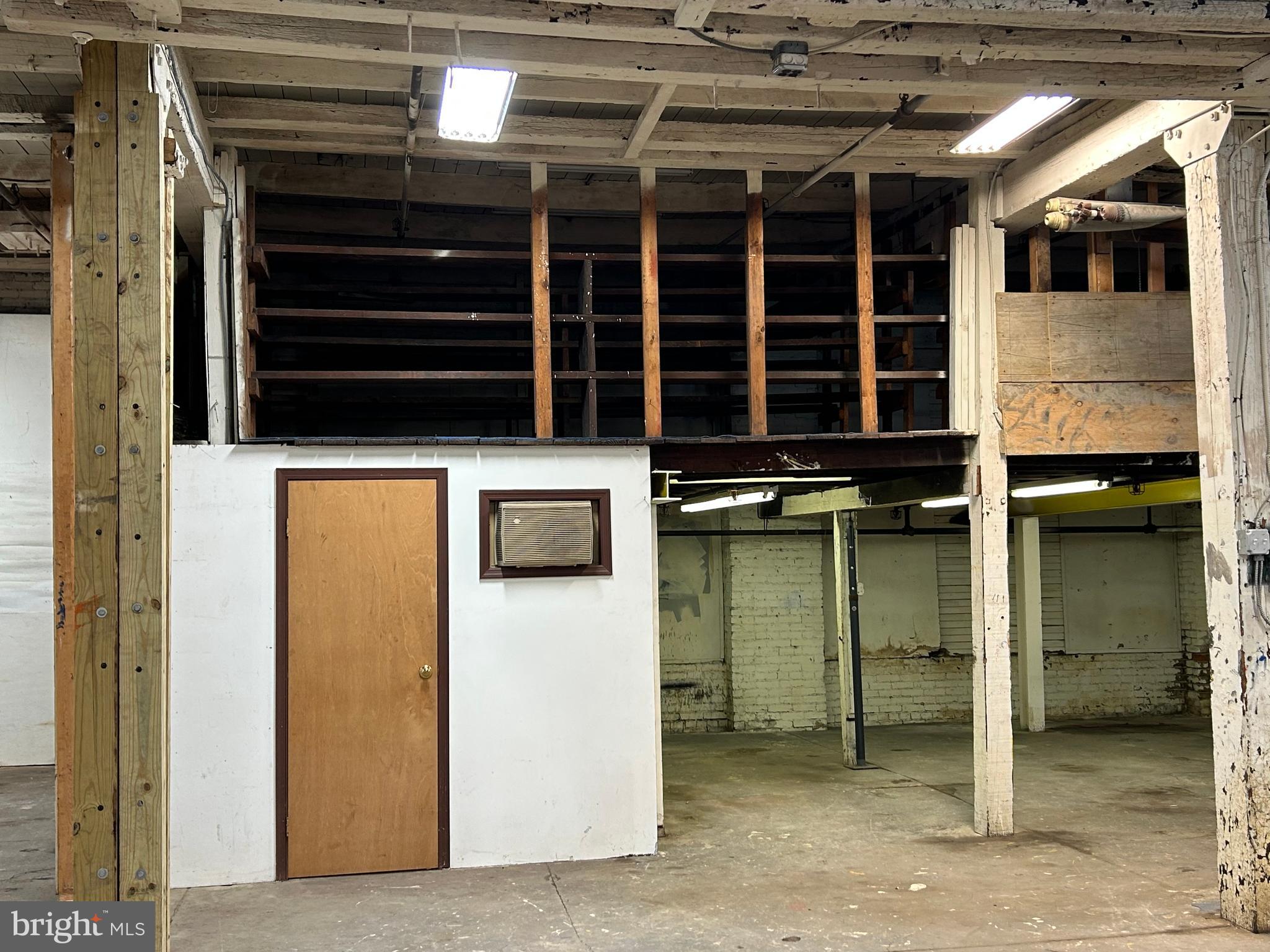 HARROWGATE - Commercial Sale