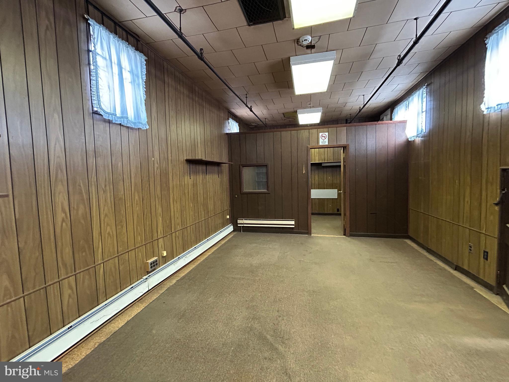 HARROWGATE - Commercial Sale