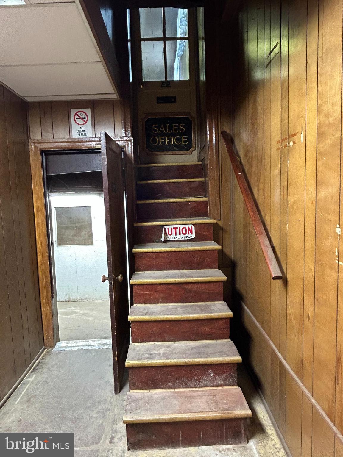 HARROWGATE - Commercial Sale