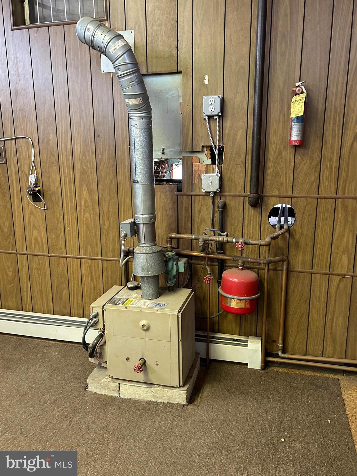 HARROWGATE - Commercial Sale