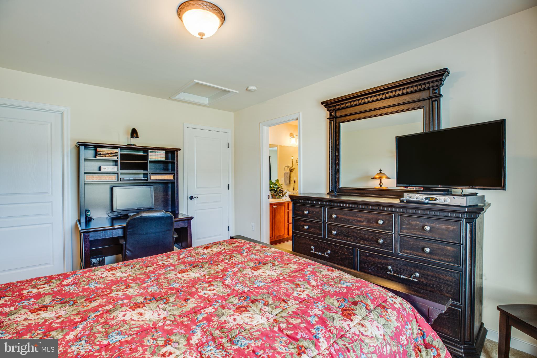 HILLS OF AQUIA - Residential