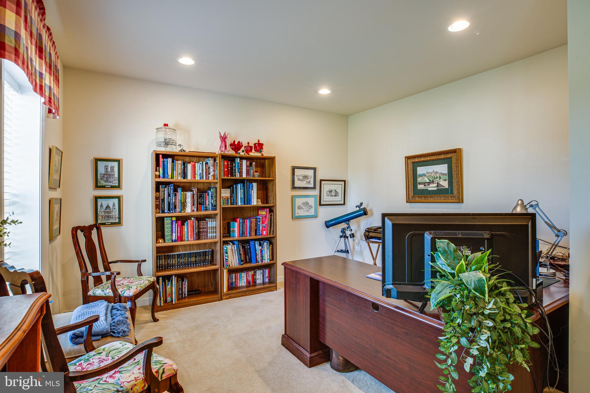 HILLS OF AQUIA - Residential