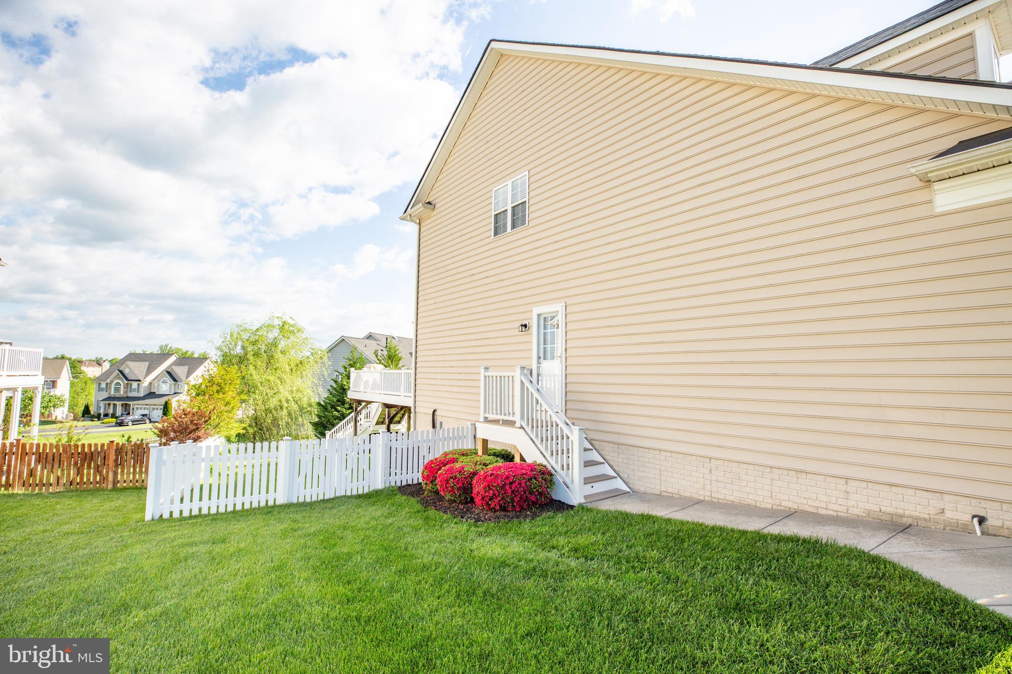 HILLS OF AQUIA - Residential