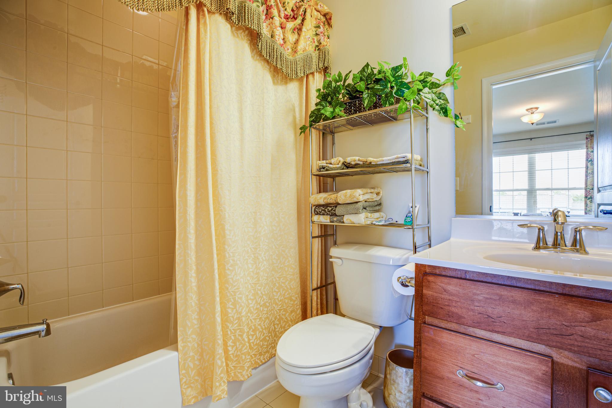 HILLS OF AQUIA - Residential