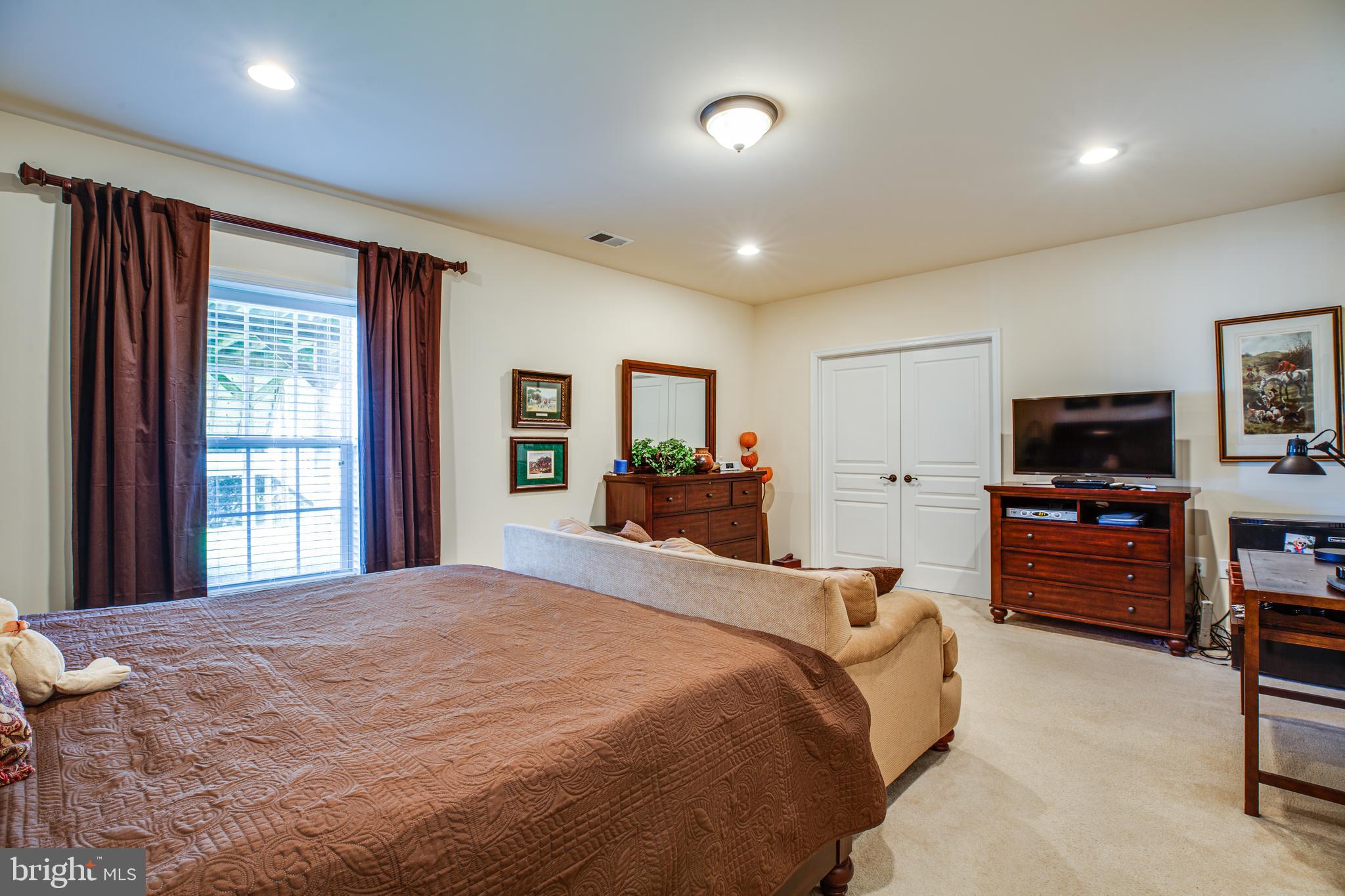 HILLS OF AQUIA - Residential