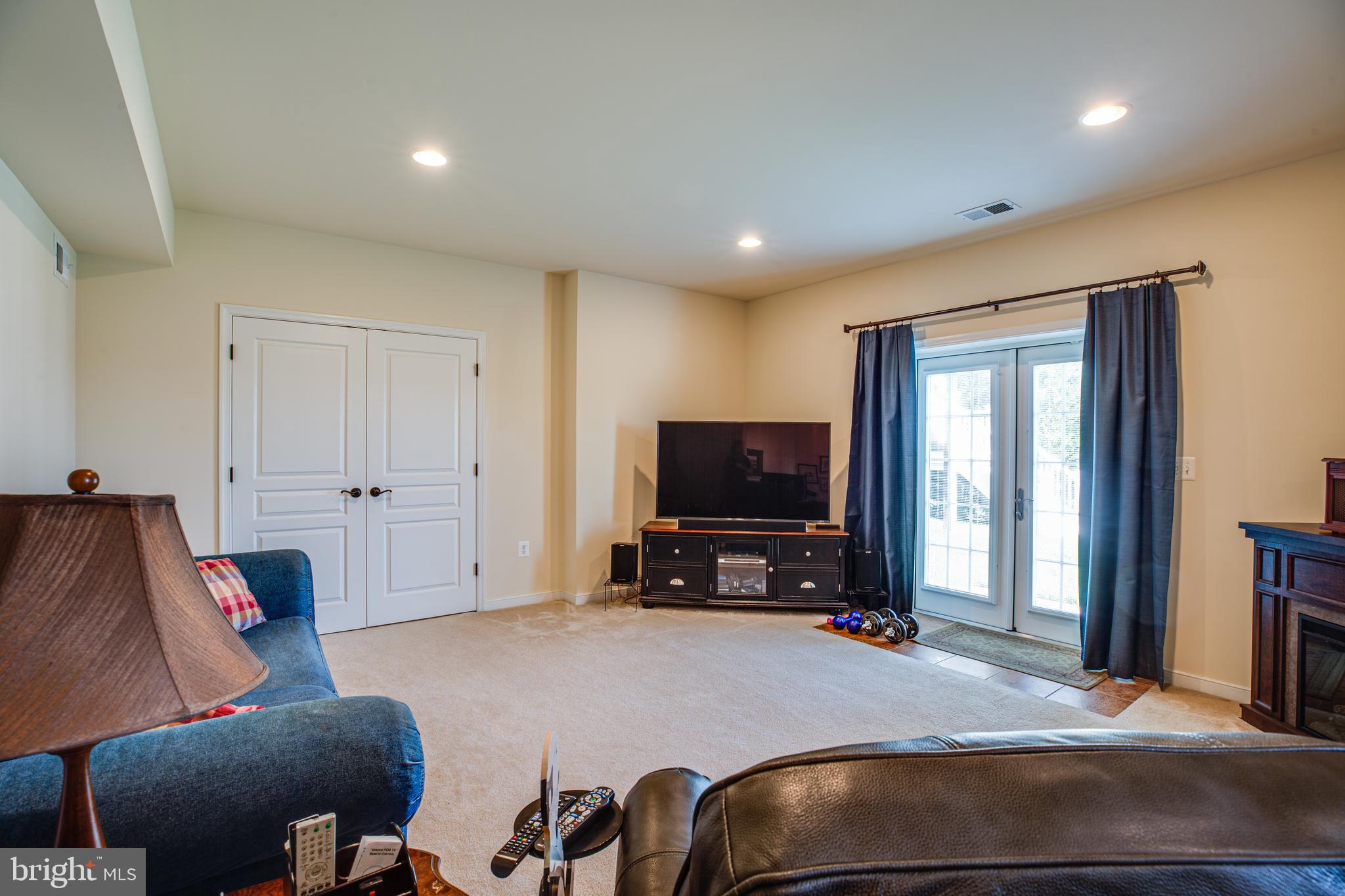 HILLS OF AQUIA - Residential