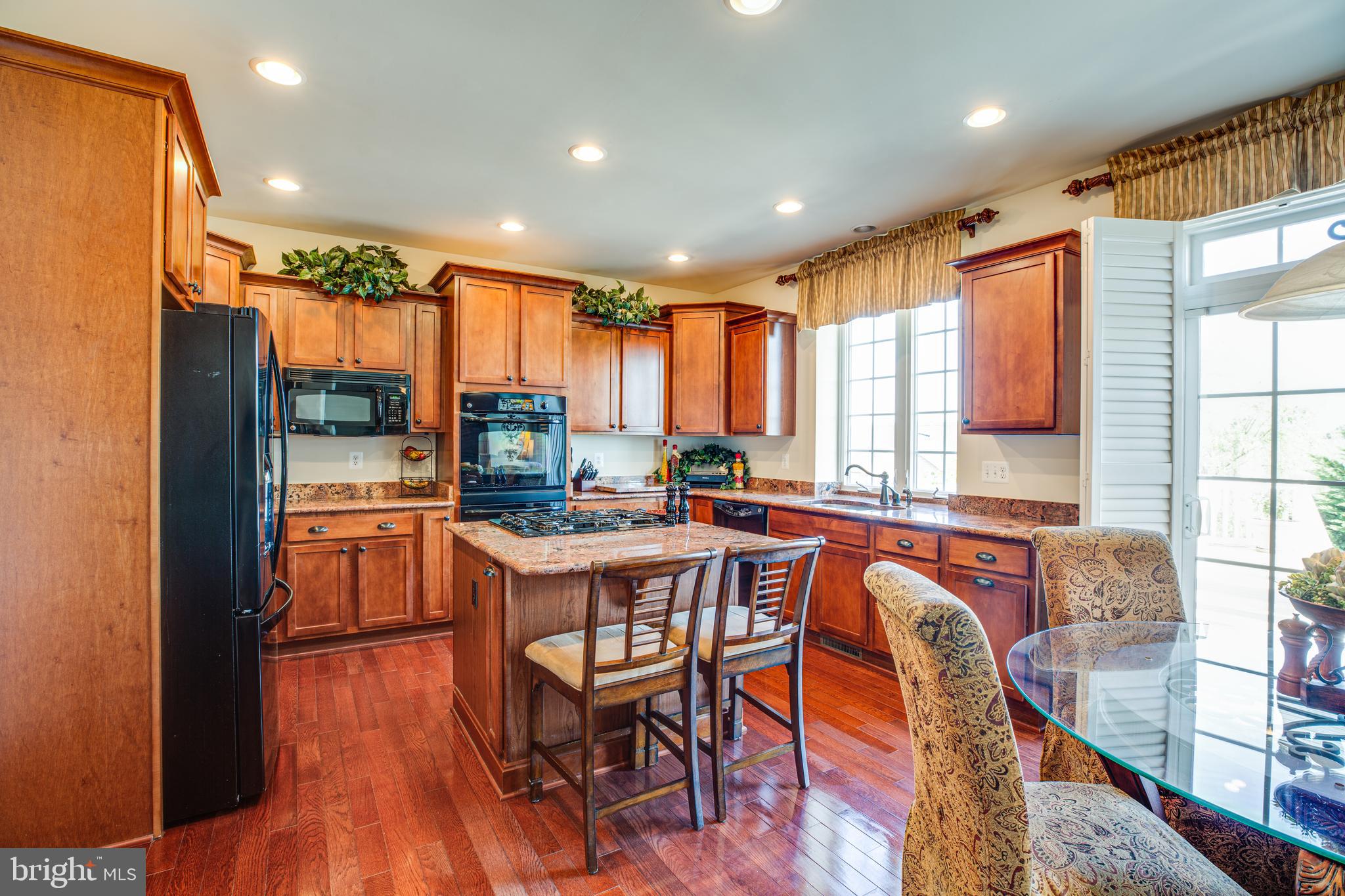 HILLS OF AQUIA - Residential