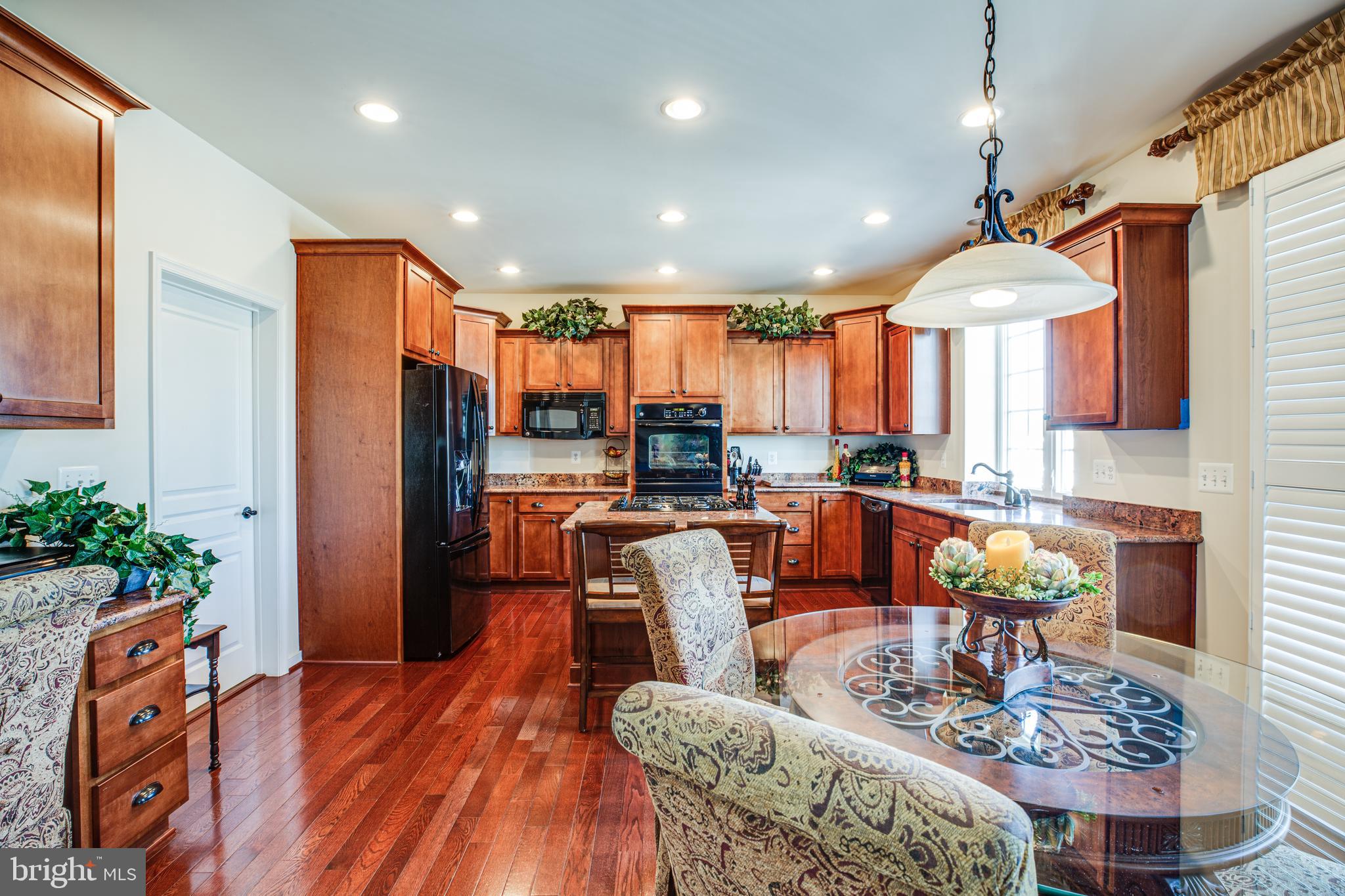 HILLS OF AQUIA - Residential