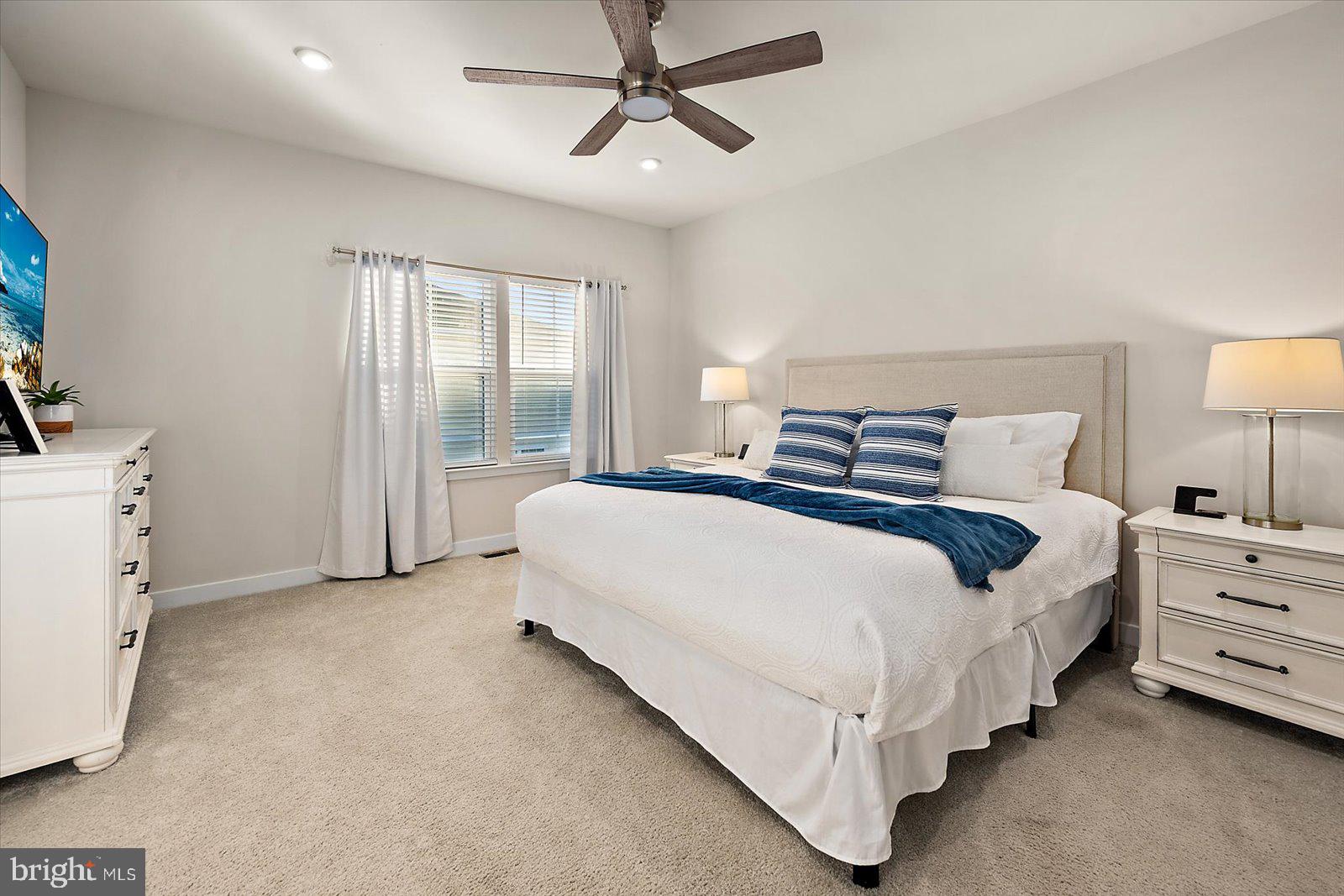 BAYSIDE - Residential