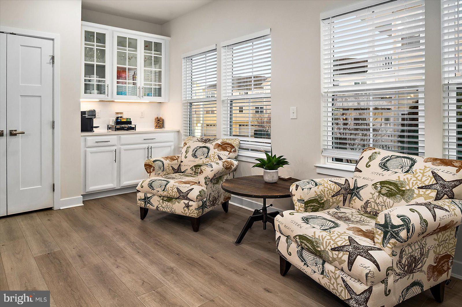 BAYSIDE - Residential