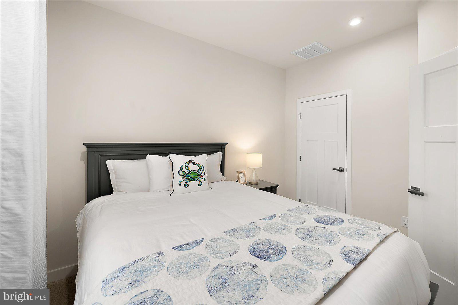 BAYSIDE - Residential