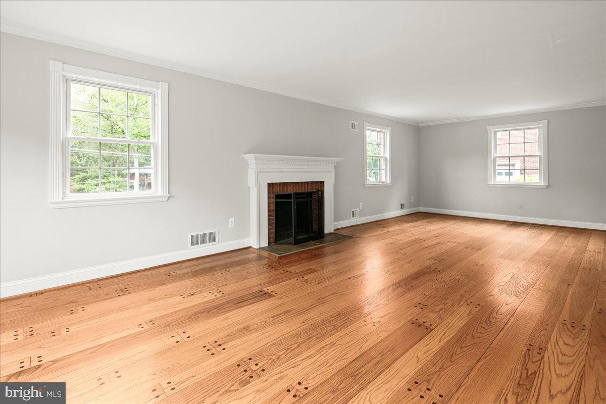 YACHT HAVEN ESTATES - Residential