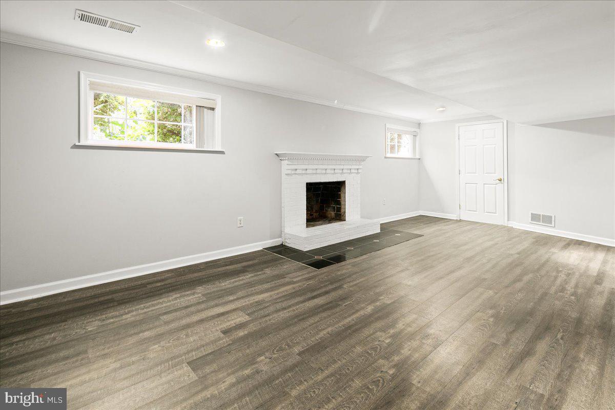 YACHT HAVEN ESTATES - Residential