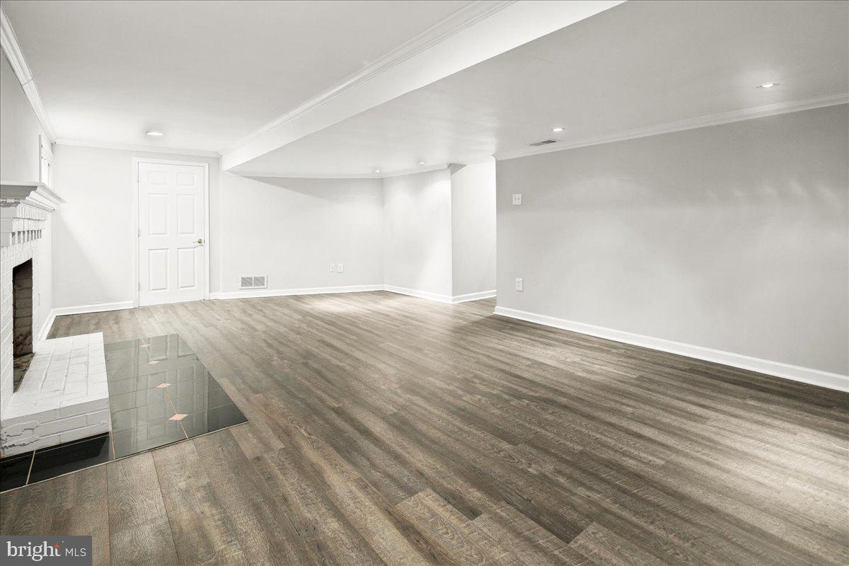 YACHT HAVEN ESTATES - Residential