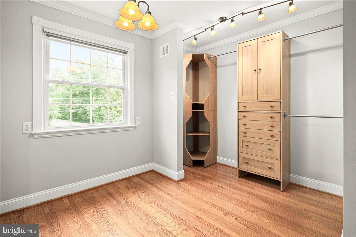 YACHT HAVEN ESTATES - Residential