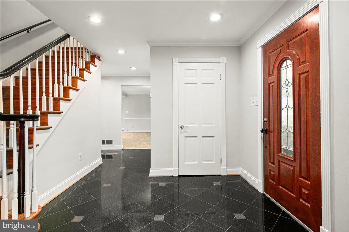 YACHT HAVEN ESTATES - Residential