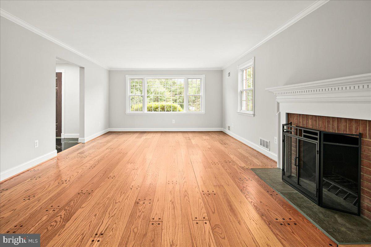 YACHT HAVEN ESTATES - Residential