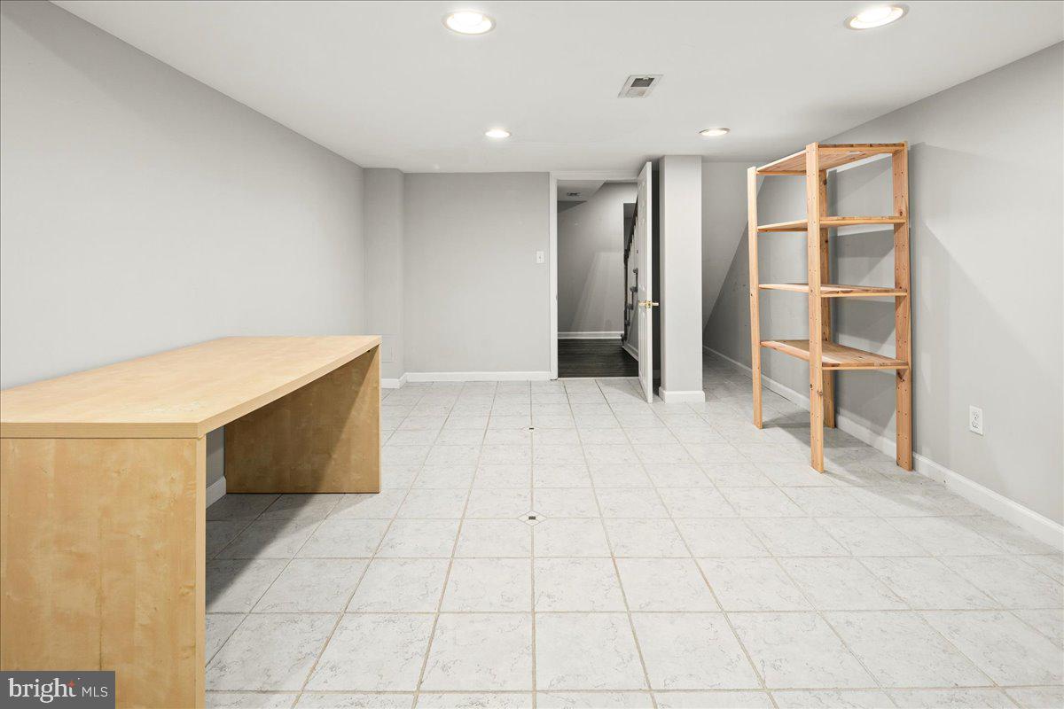 YACHT HAVEN ESTATES - Residential