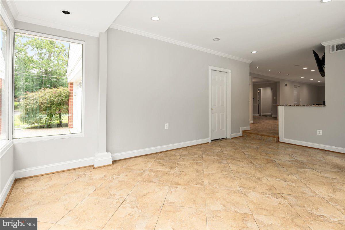 YACHT HAVEN ESTATES - Residential