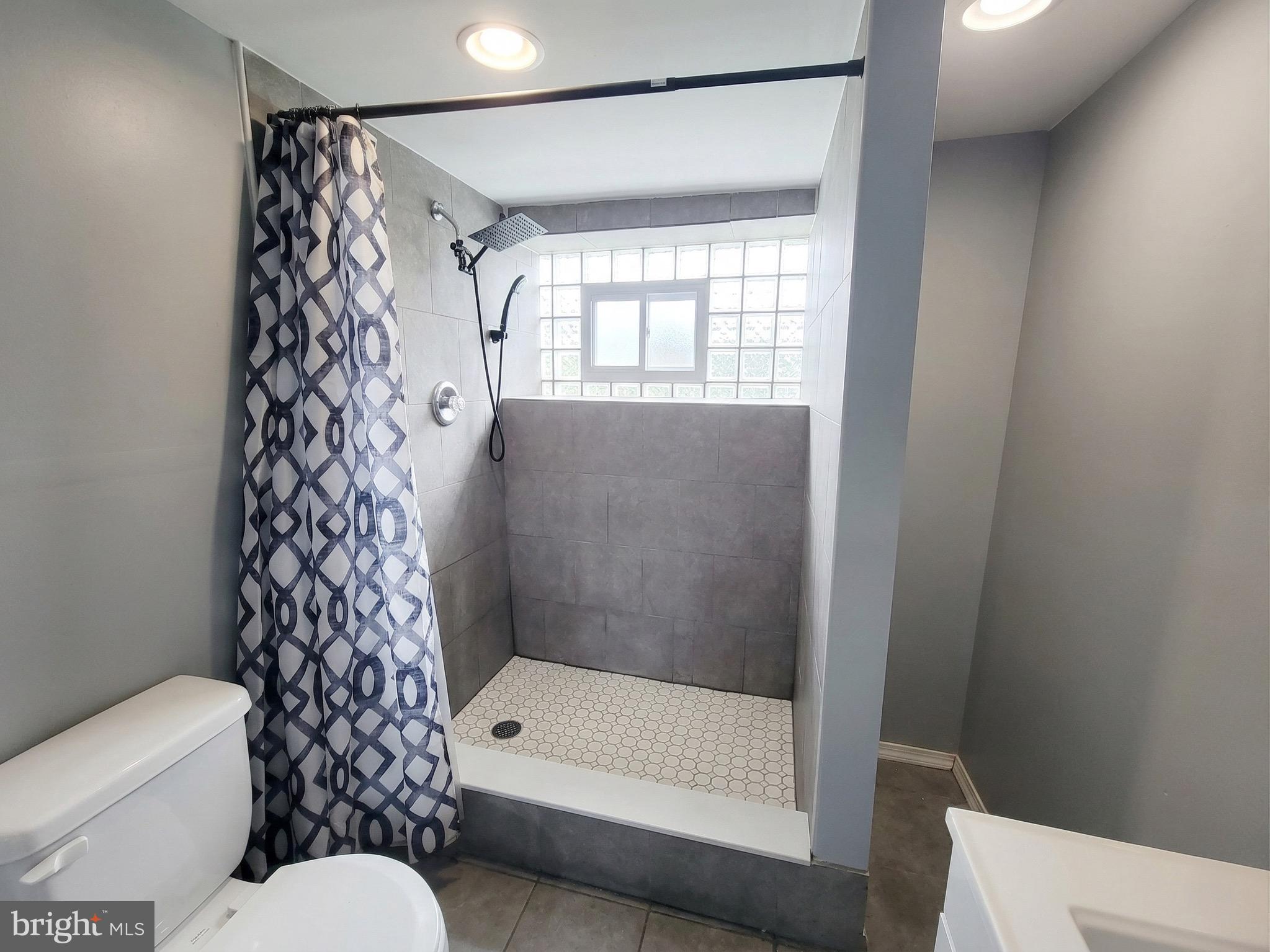 MAYFAIR - Residential