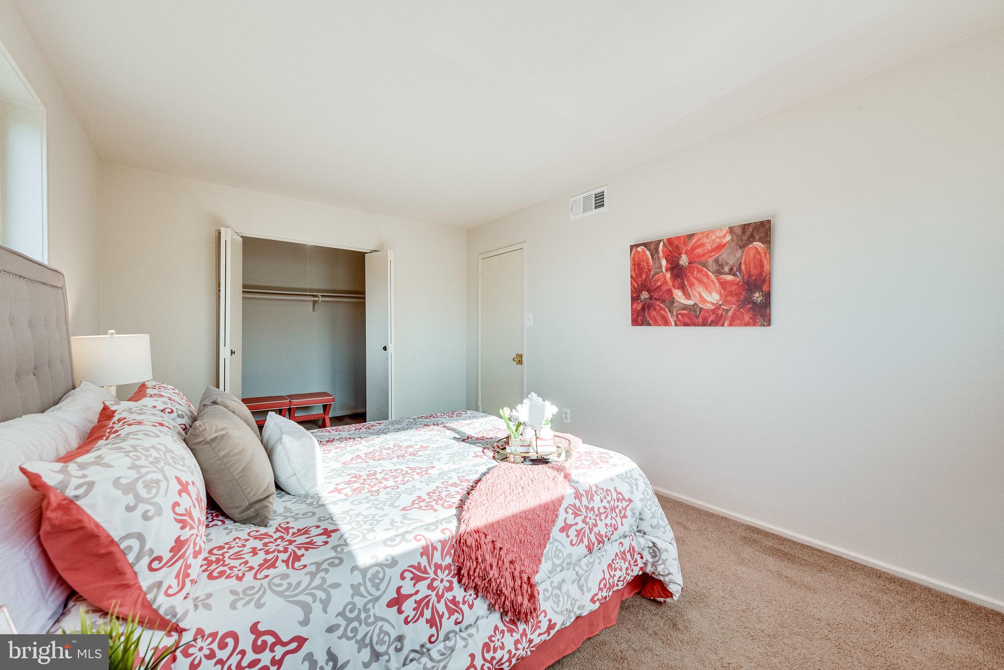 LITTLE RIVER SQ COND - Residential