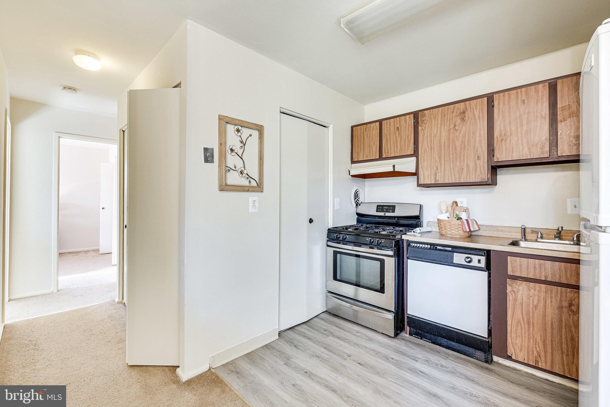 LITTLE RIVER SQ COND - Residential