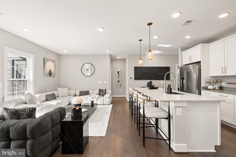 210 DECOVERLY DRIVE 106 GAITHERSBURG MD 20878