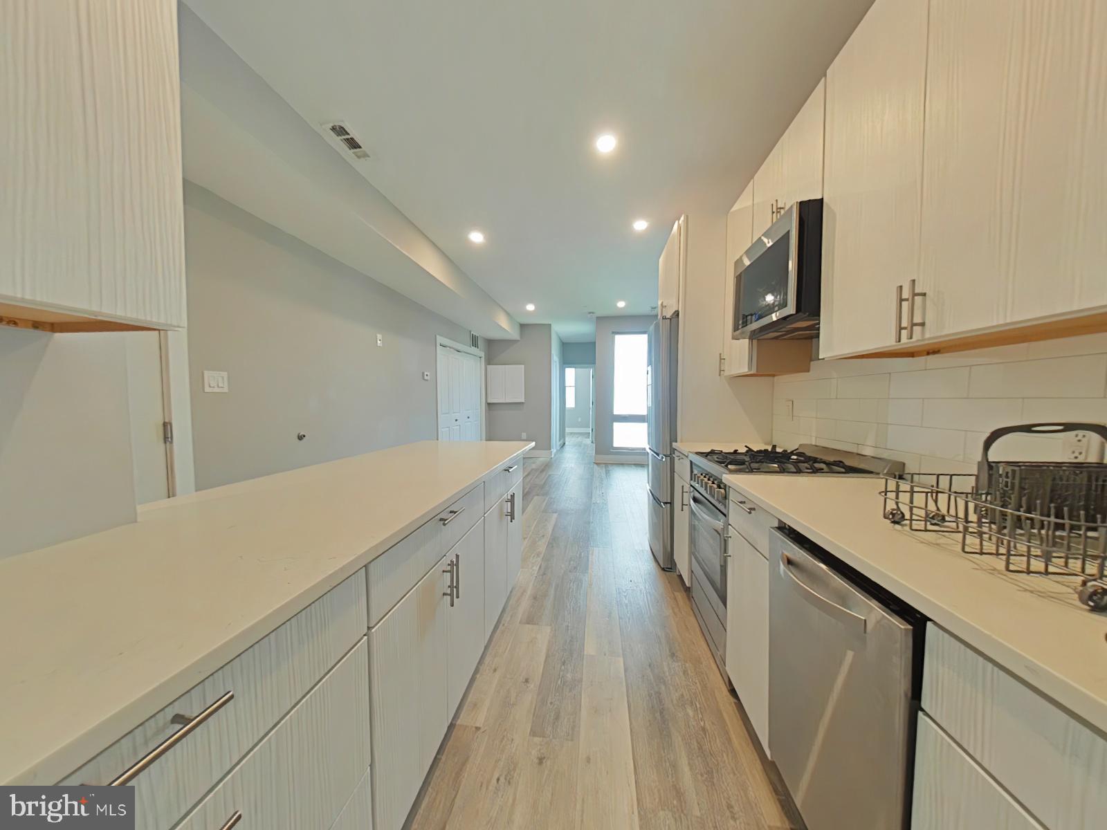 SHARSWOOD - Residential