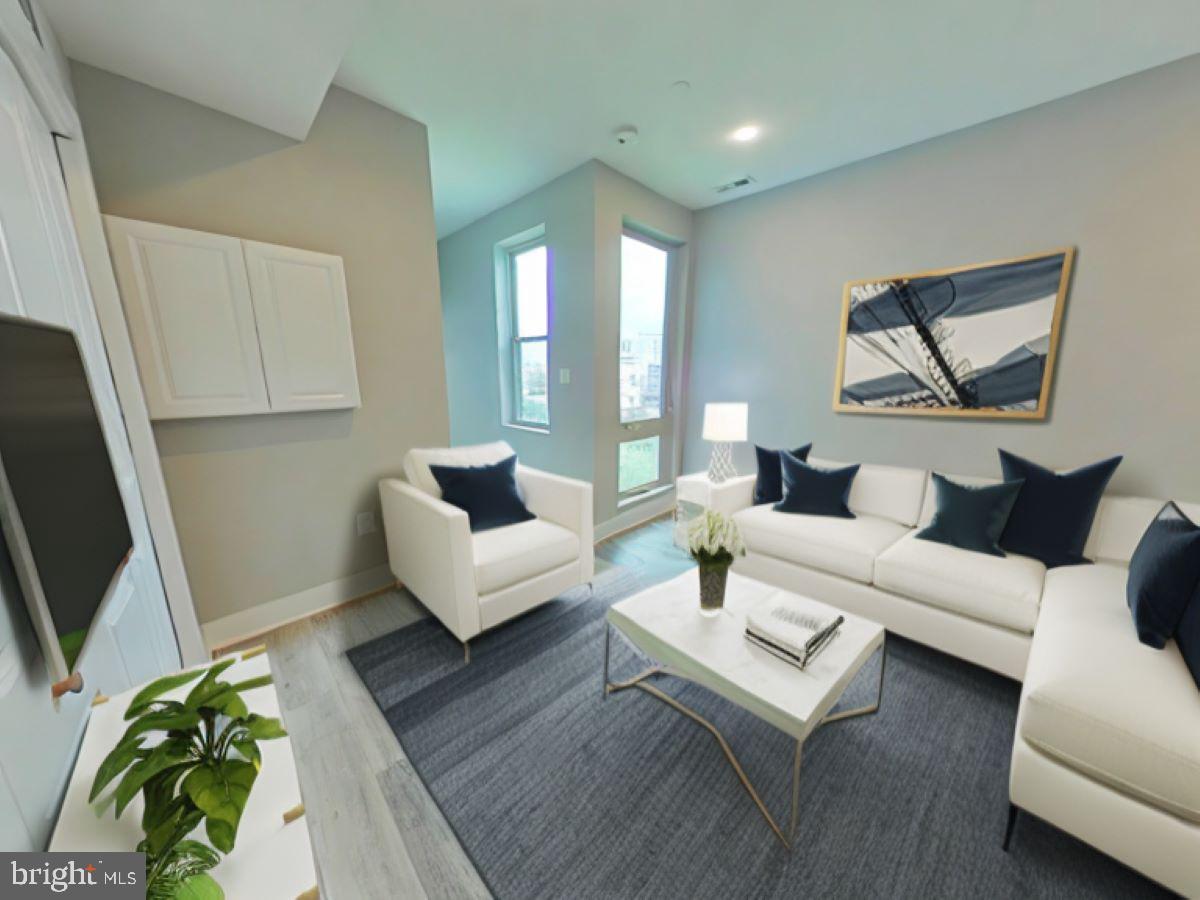 SHARSWOOD - Residential