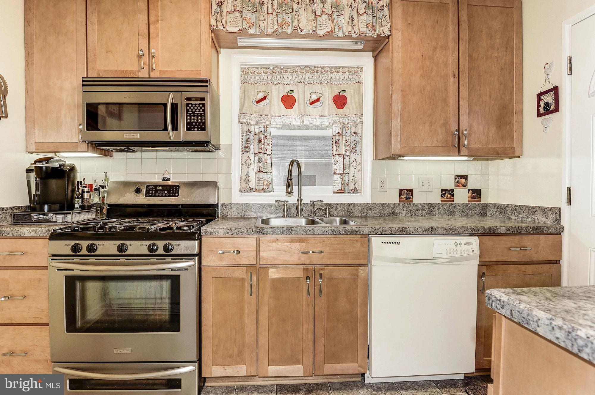 VIRGINIA HILLS - Residential