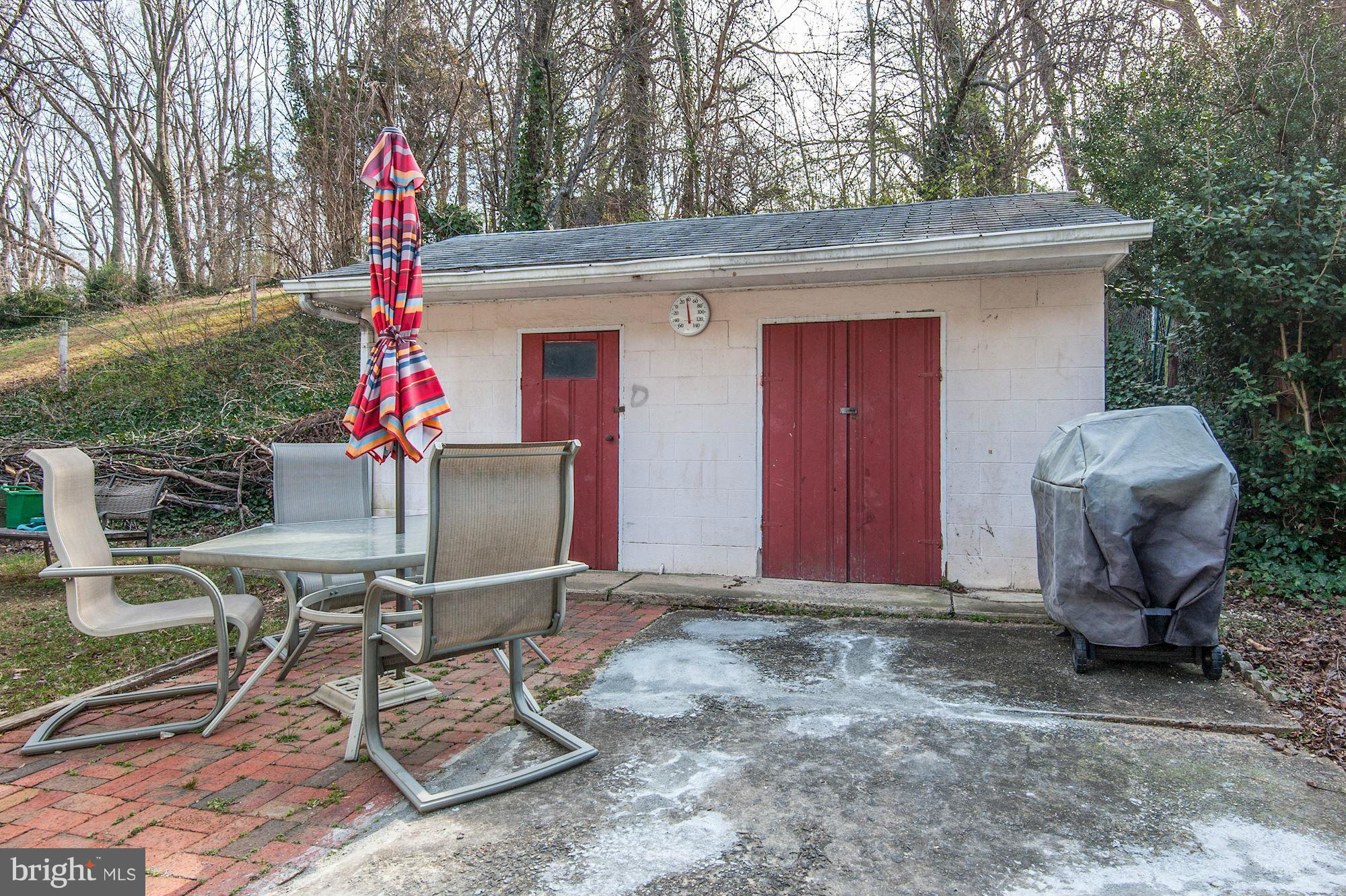 VIRGINIA HILLS - Residential