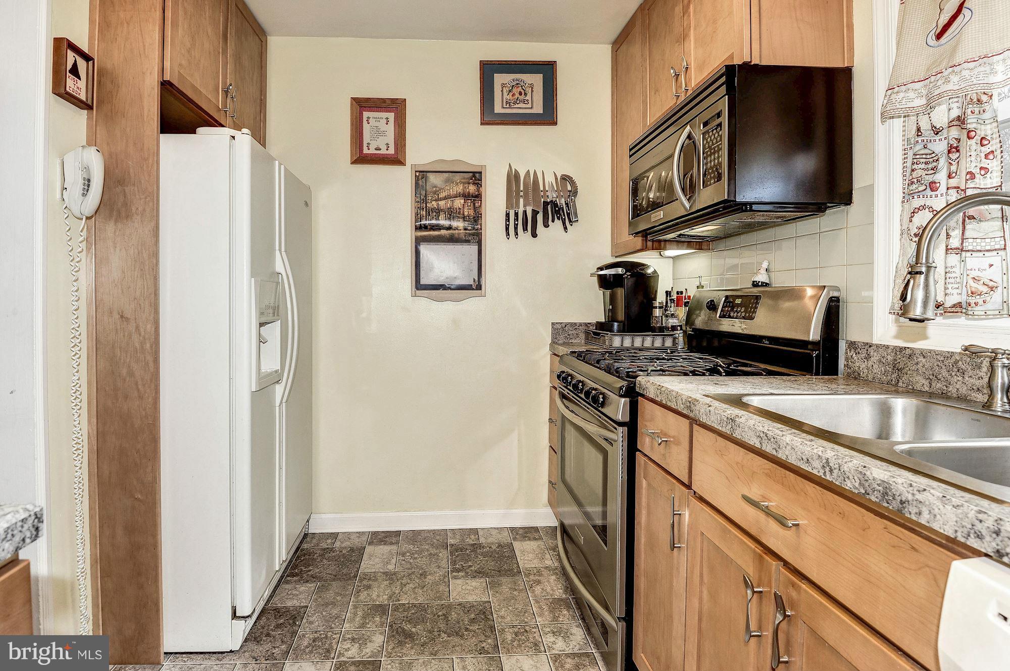 VIRGINIA HILLS - Residential