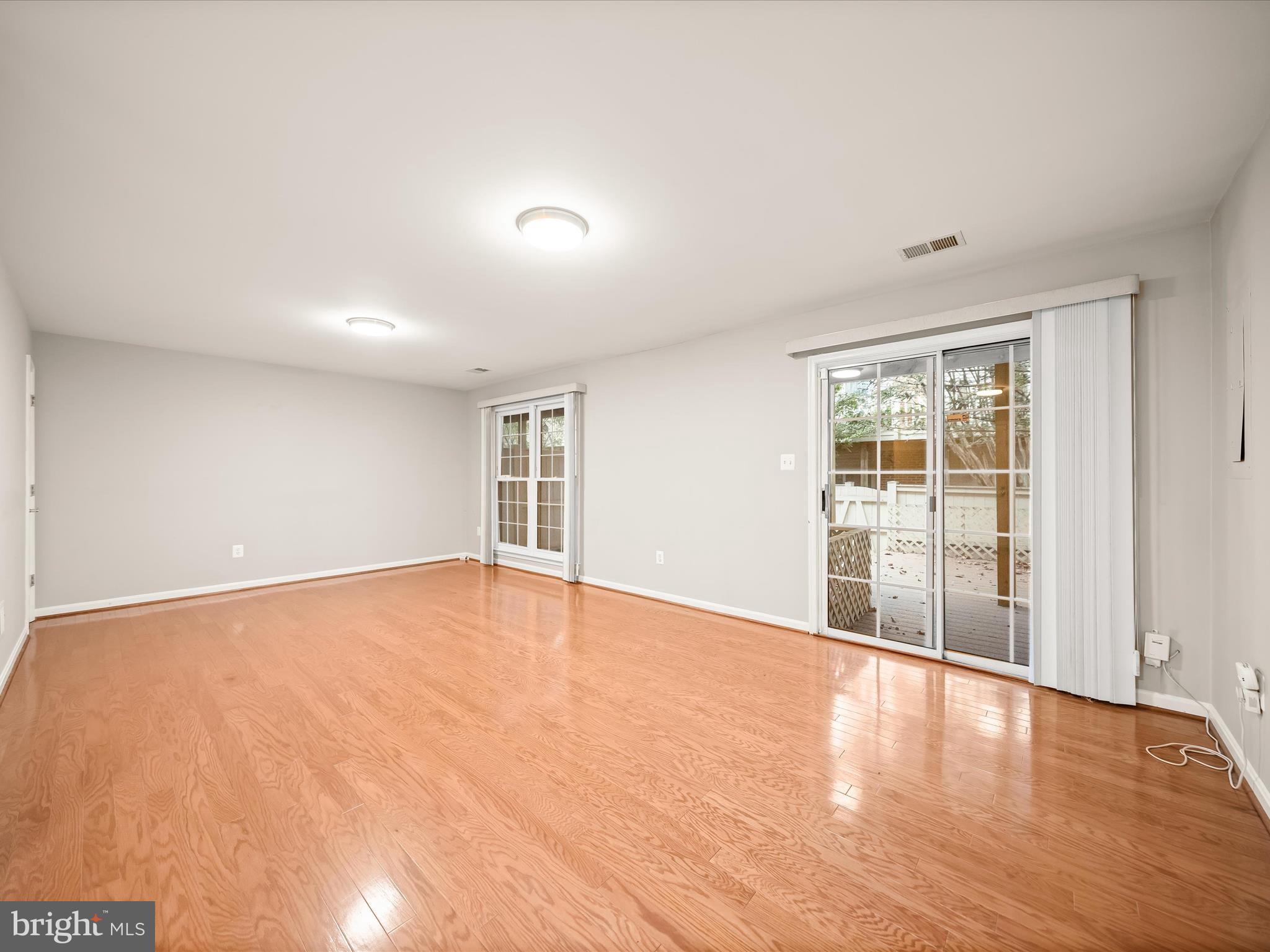 CHANCERY SQUARE - Residential Lease