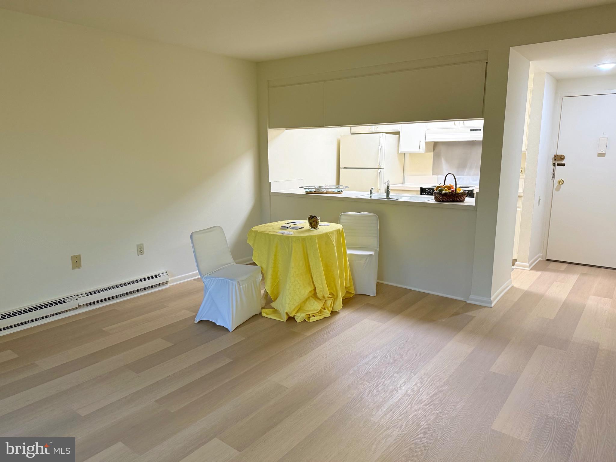 LEISURE WORLD - Residential