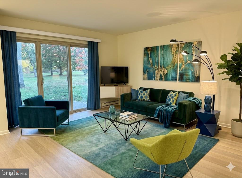 LEISURE WORLD - Residential