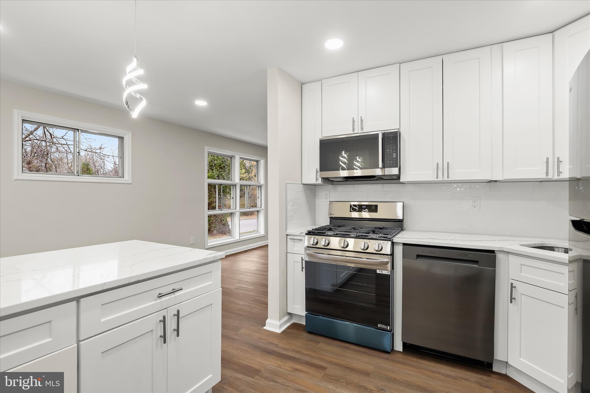 GARDENVILLE - Residential