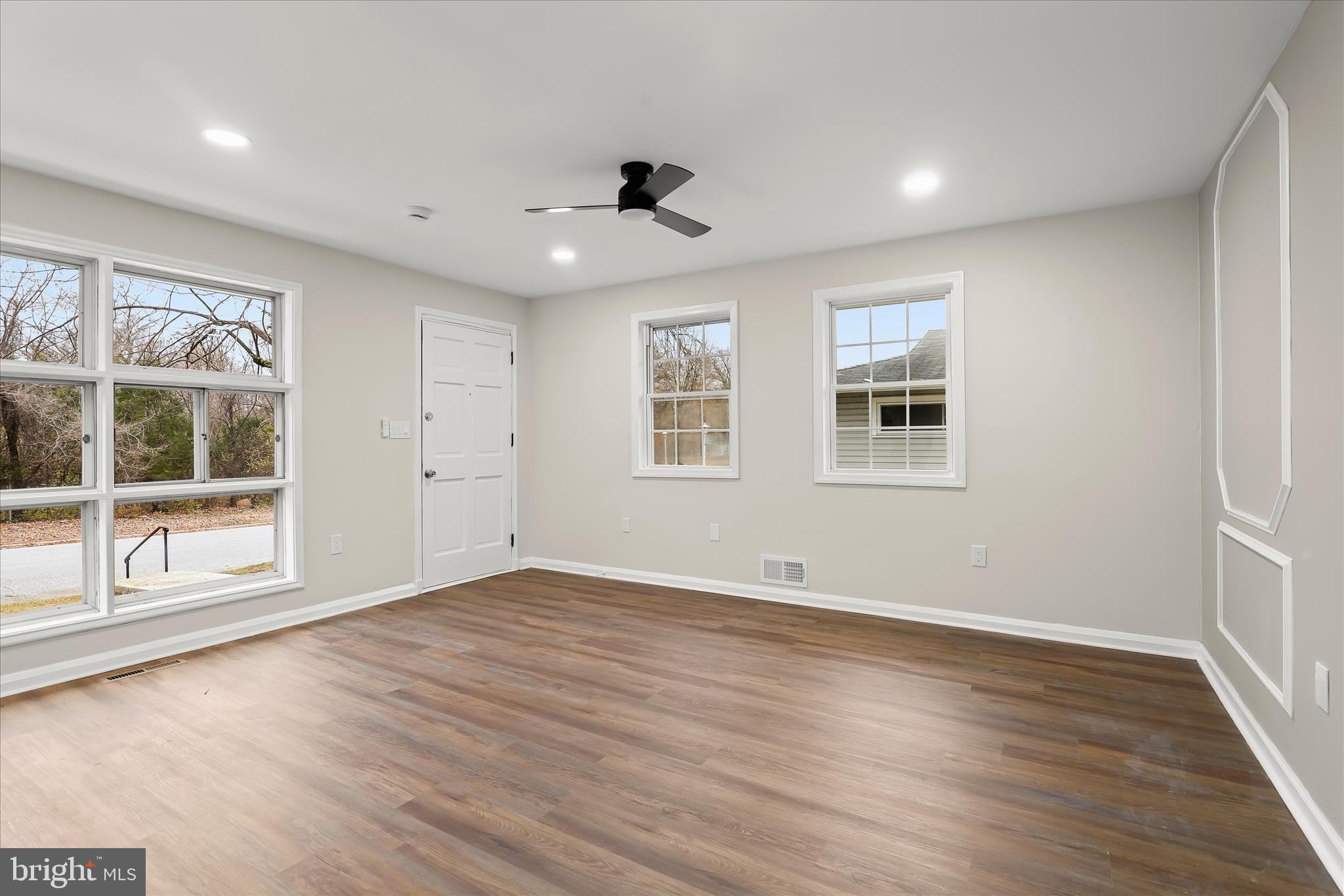 GARDENVILLE - Residential