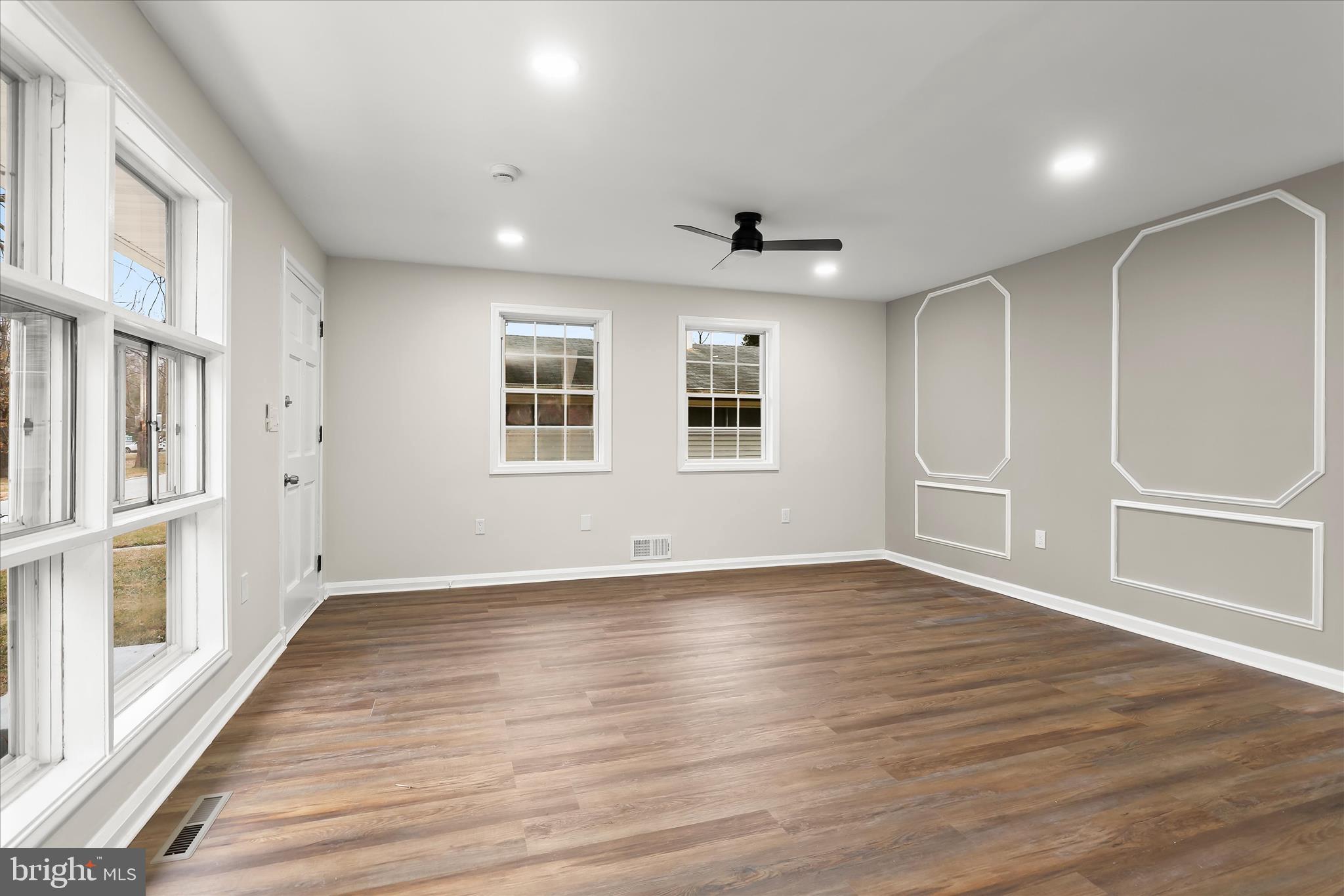 GARDENVILLE - Residential