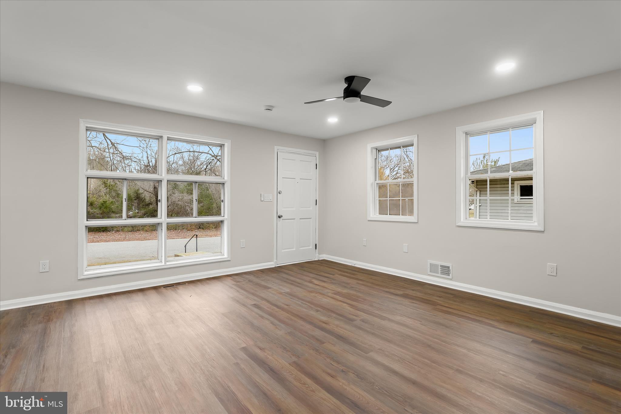 GARDENVILLE - Residential