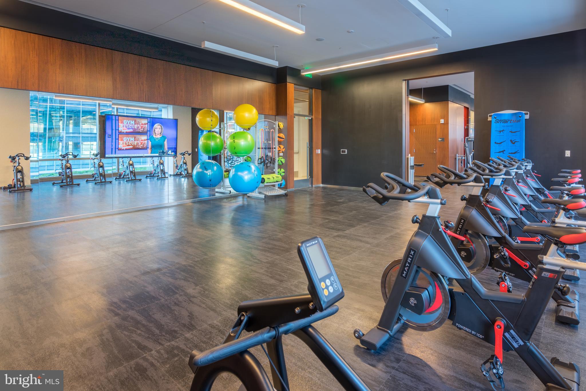 ROSSLYN - Residential Lease