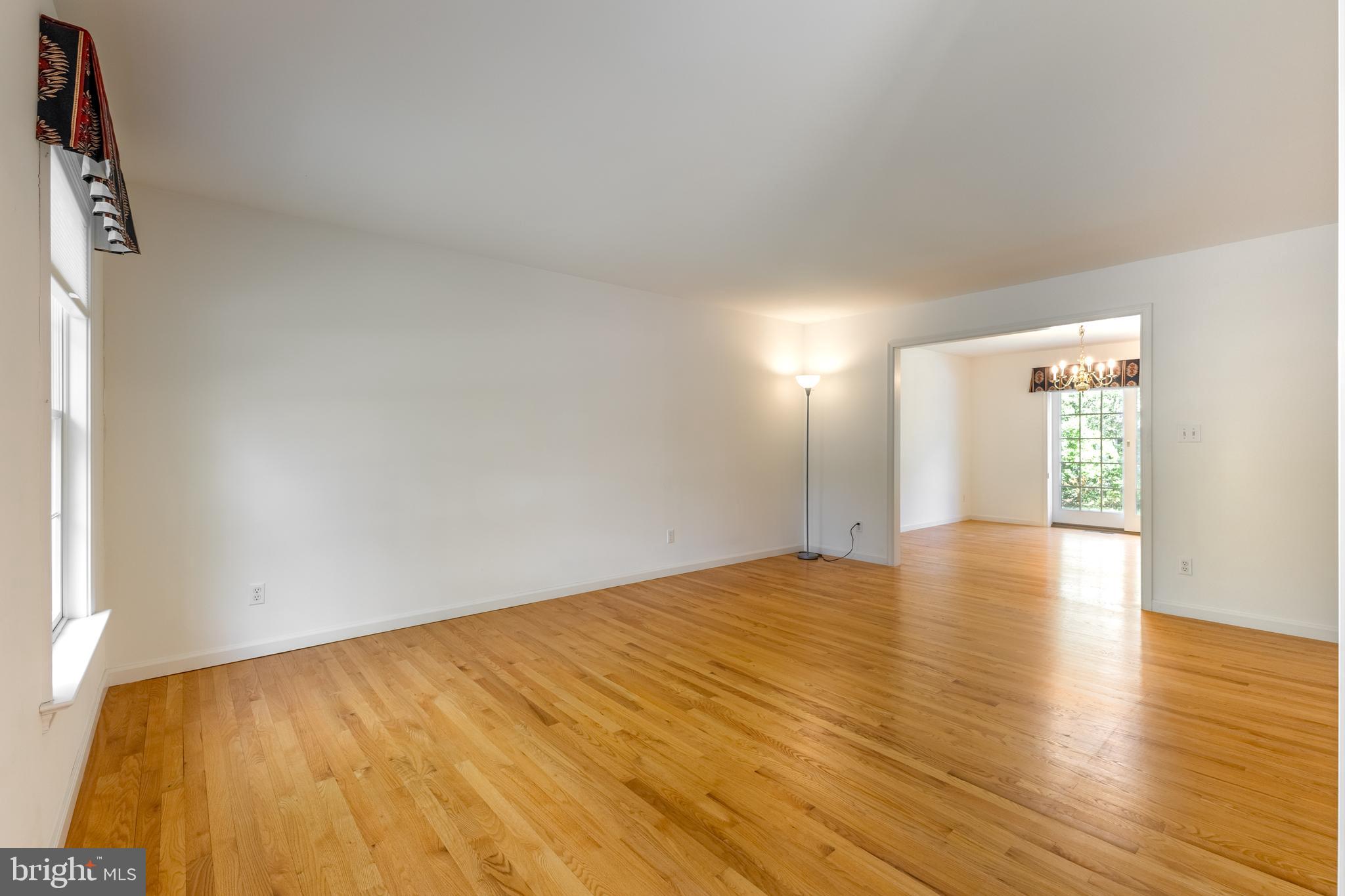 OAK POINTE - Residential