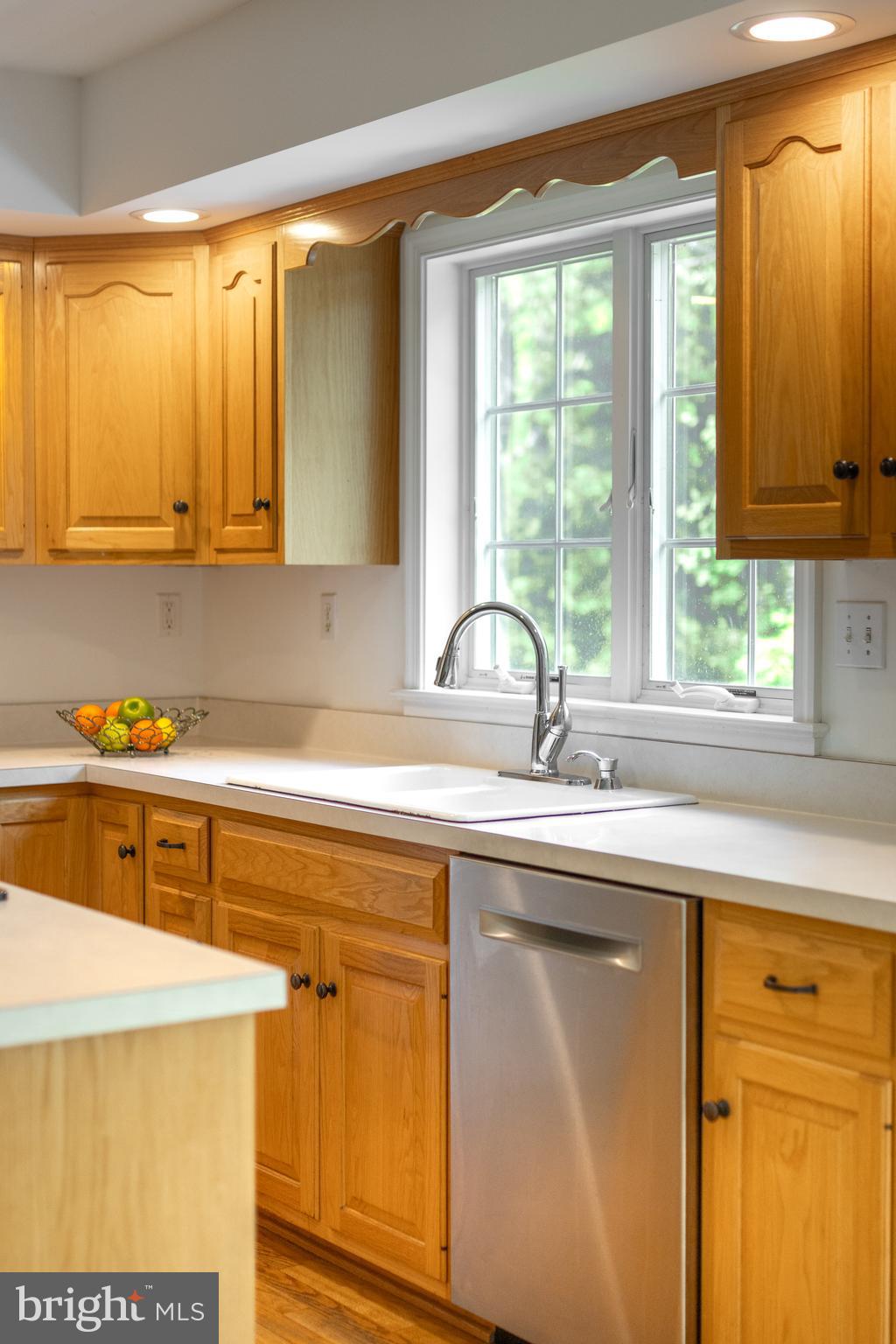 OAK POINTE - Residential