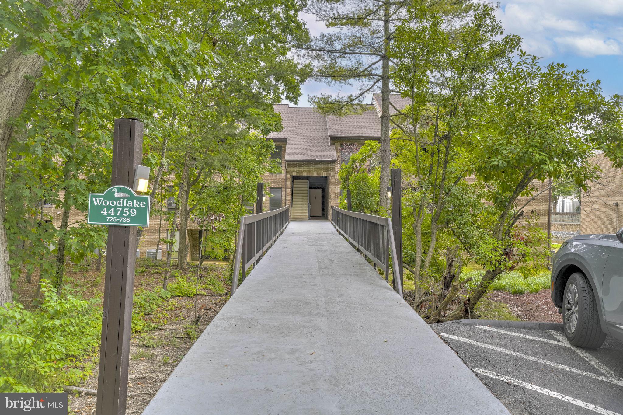 44759 WOODLAKE COURT 2C