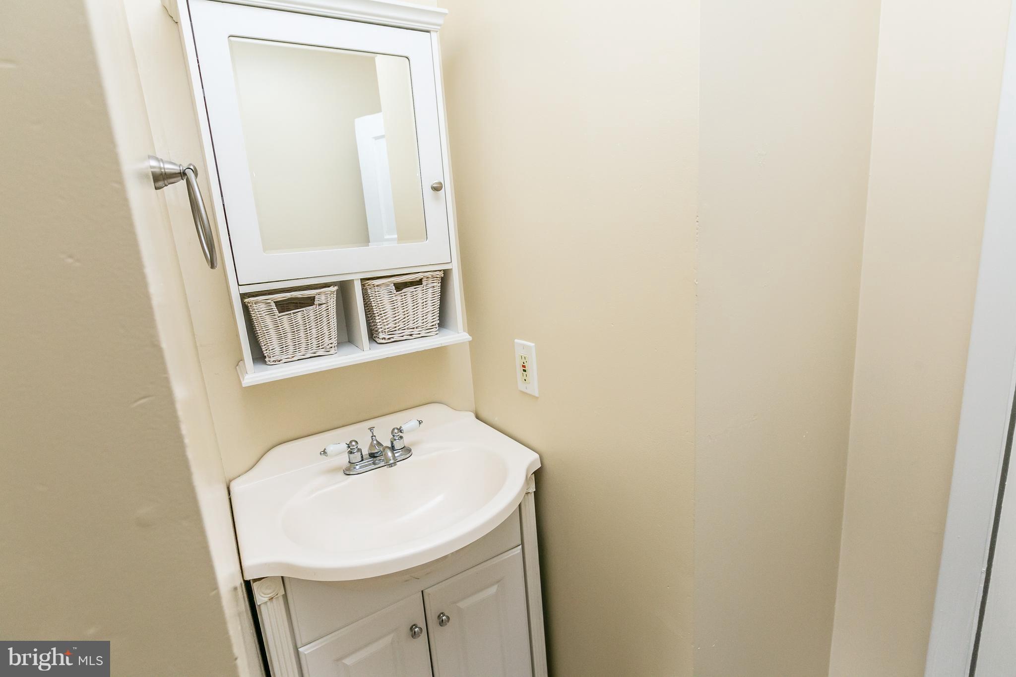 HOLBROOK - Residential Lease